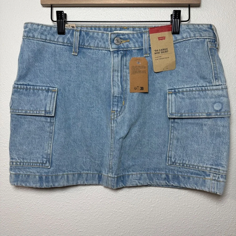 Levis 90's Style Cargo Preppy Mini Shorty Skater Skirt W29 Light Wash Blue Denim